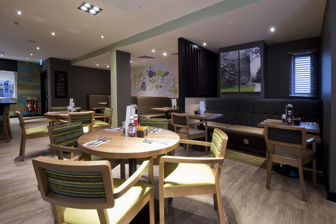Premier Inn London Tottenham Hale Exteriör bild